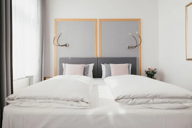 غرفة قياسية بسرير كوين، DOM HOTEL LIMBURG 1/10