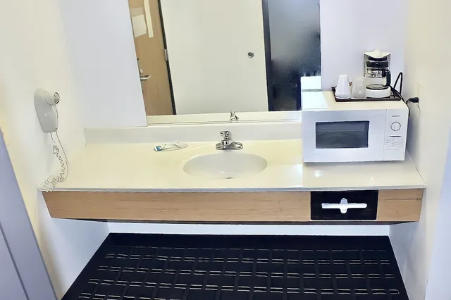 جناح بسرير كينج، AmeriVu Inn and Suites-Stanley 2/2