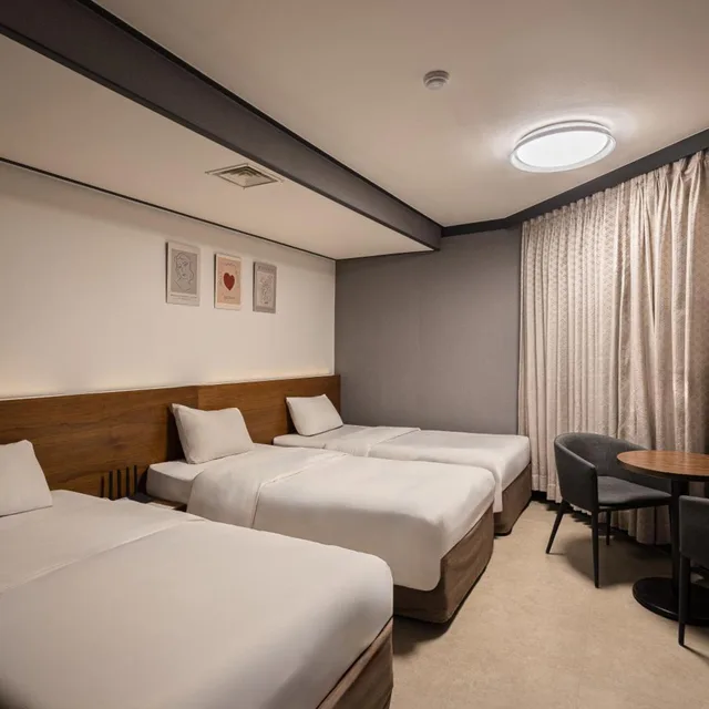 غرفة قياسية ثلاثية، Insadong Crown Hotel 3/10