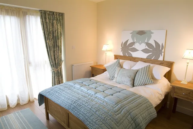 2 Bedrooms, Luxury, Cottage, 1 King and 1 Single Beds, Kitchen, Garden Area، Longlands Inn And Restaurant 3/10