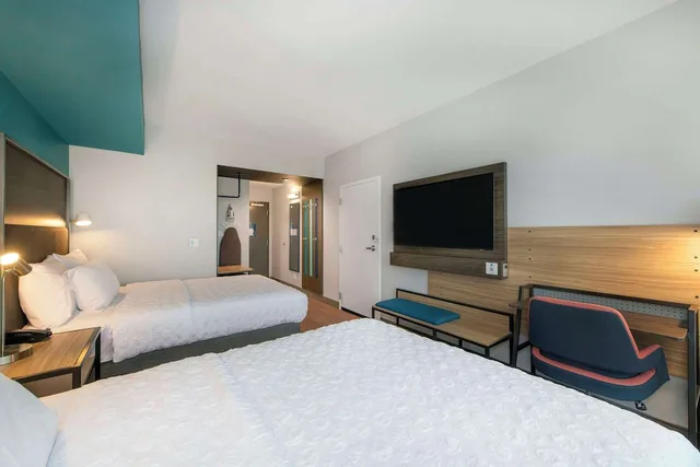 غرفة قياسية بسريرين كوين، Tru by Hilton Wilmington Wrightsville Beach 3/7