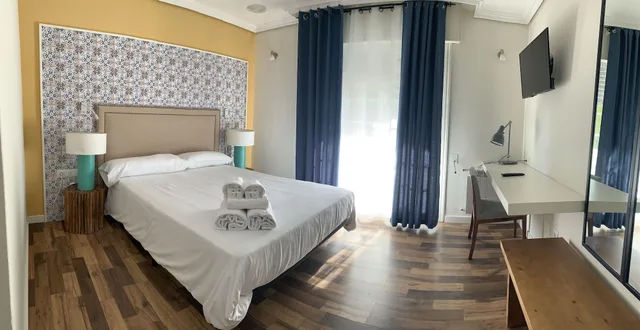 غرفة ديلوكس بسرير كوين، Hotel O Pazo 1/6