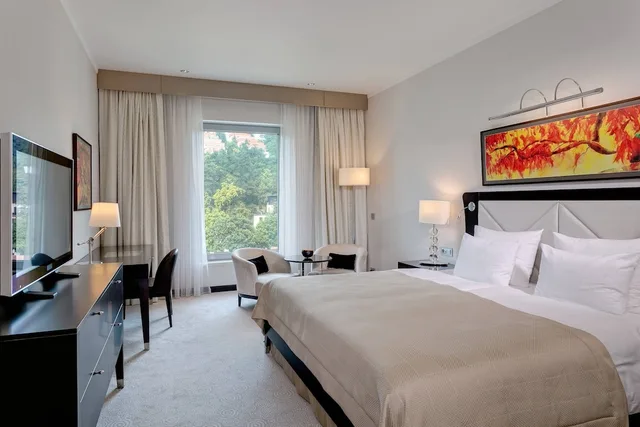 Guest Room, King Bed, Hill View، Grand Hotel River Park A Luxury Collection Hotel Bratislava 2/8