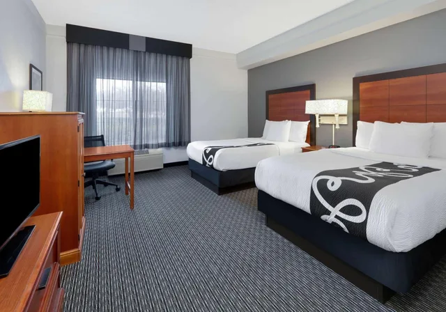 غرفة ديلوكس بسريرين لذوي الإعاقة، La Quinta Inn Suites Dallas North Central 2/2