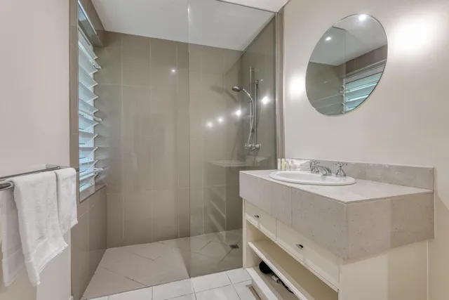 شقة بإطلالة على المسبح بغرفتي نوم، Verandahs Port Douglas 8/9