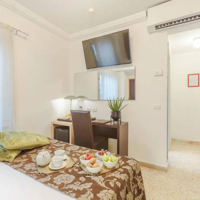 غرفة اقتصادية بسرير كوين، Hotel Hambros Il Parco 3/7