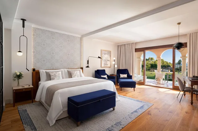 جناح جونيور بإطلالة على البحر، St Regis Mardavall Mallorca Resort 3/6