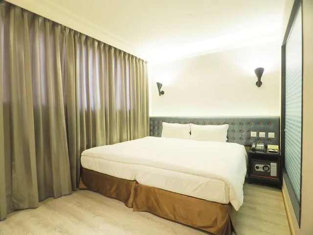 Premier, Queen Bed, No Parking، Stay Hotel Taichung Yizhong 1/4