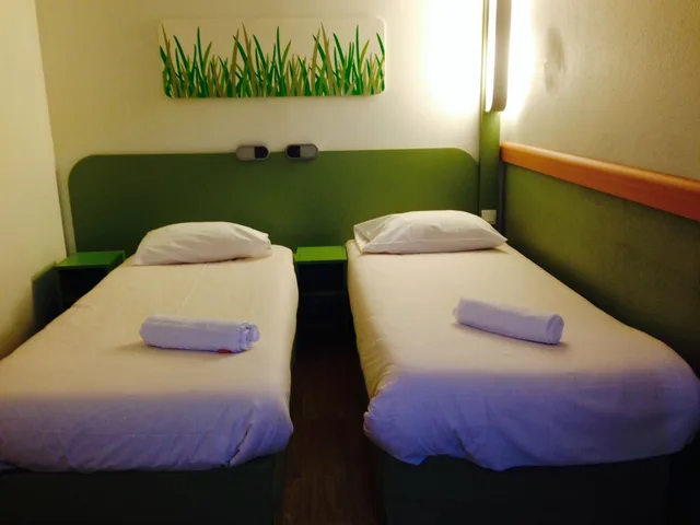 غرفة بسريرين منفصلين، ibis budget Belfort centre 1/6