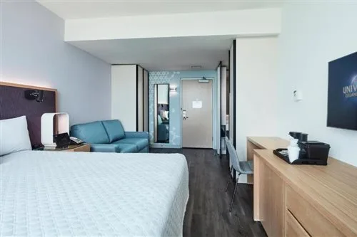 Room, Single, Universal's Aventura Hotel 1/2