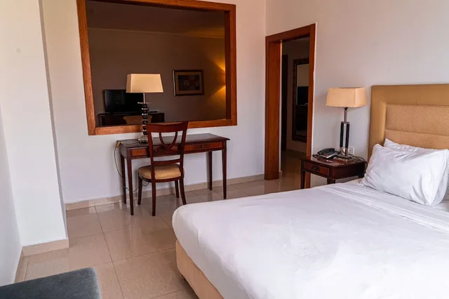 Executive, Suite, King Bed, Guest House Amman 2/4
