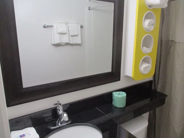 غرفة ديلوكس بسرير كوين، Motel6 North Olmsted, OH - Cleveland 1/2