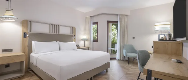 غرفة بسرير مزدوج، DoubleTree by Hilton Bodrum Isil Club Resort 7/10