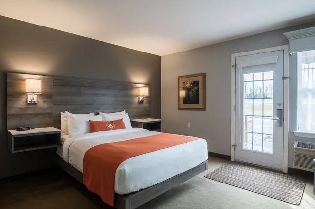 Drive Up, Queen Bed، Amsterdam Inn & Suites Moncton 1/2