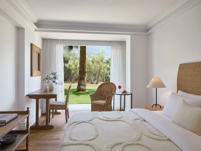 غرفة بسرير مزدوج أو سريرين منفصلين بإطلالة على الحديقة، Grecotel Filoxenia Kalamata 2/4