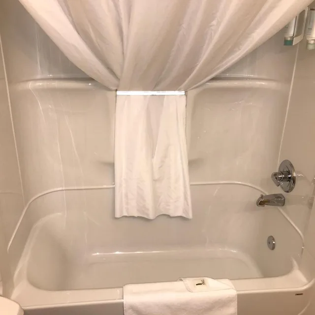 Efficiency, Queen Bed, Quality Inn & Suites Whitecourt 7/7