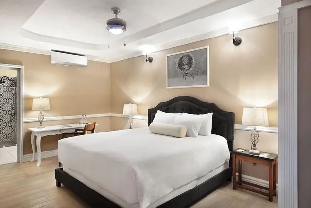 Heritage, Julia, Colonial, King Bed، Hotel La Perla 4/6