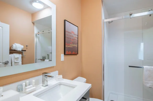 استوديو بسرير كينج، Towneplace Suites Toledo Oregon 3/4