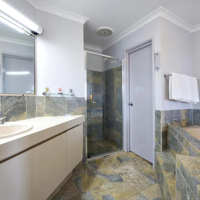 2 Bedrooms, Apartment, Beach Front، Abbey Beach Resort 3/3