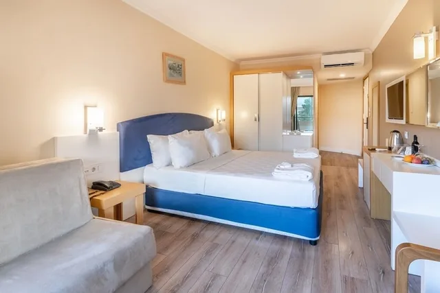 غرفة كومفورت بسرير مزدوج، Lancora Beach Hotel 1/7