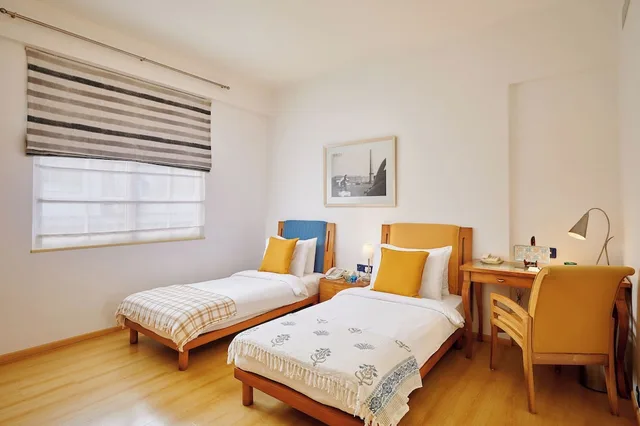 Boutique, Twin Beds، The Gordon House 3/10