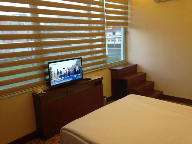 جناح جونيور بشرفة، ASRIN BUSINESS HOTEL 1/1