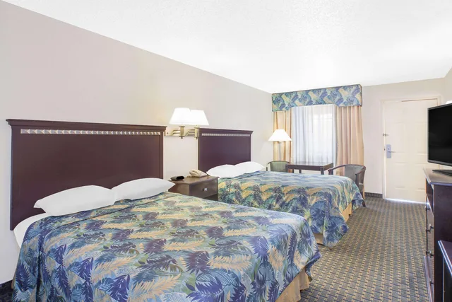 Room, Quadruple, 2 Double Beds, Accessible, Super 8 by Wyndham Corpus Christi 2/2