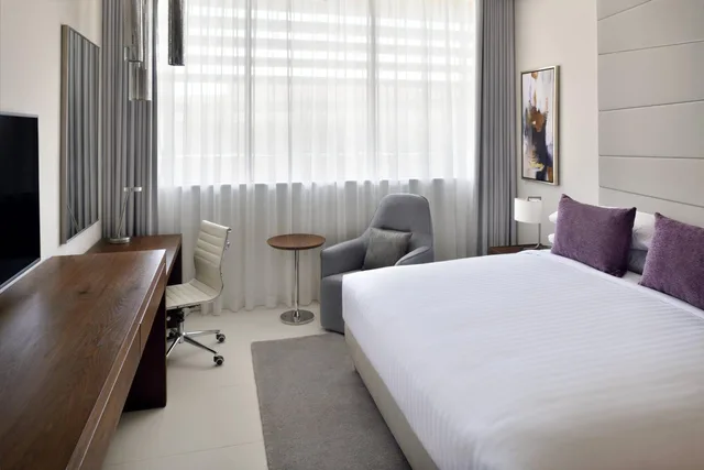Room, King Bed, Concierge Level، فندق ماريوت الرياض الحي الدبلوماسي(Marriott Riyadh Diplomatic Quarter) 7/10