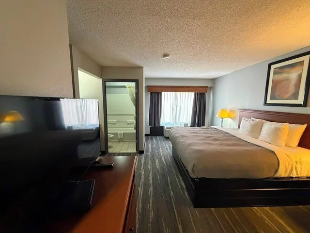 Suite, 2 Queen Beds, Baymont by Wyndham Memphis I-40 1/5