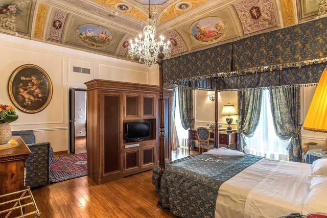 جناح، Albergo Del Senato 2/4
