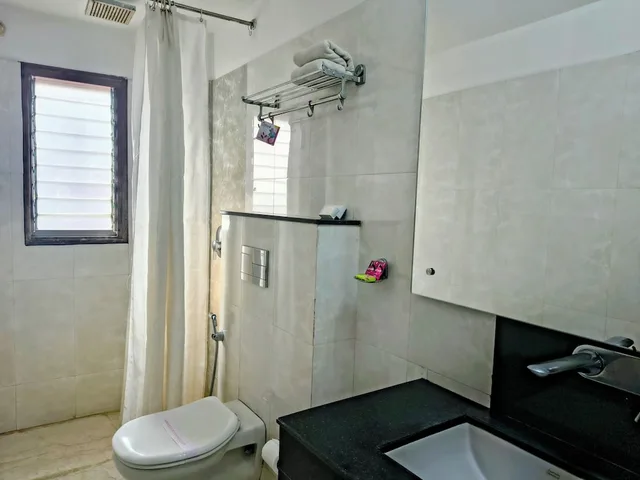 غرفة تنفيذية بسرير كينج، Rains Inn 10/10