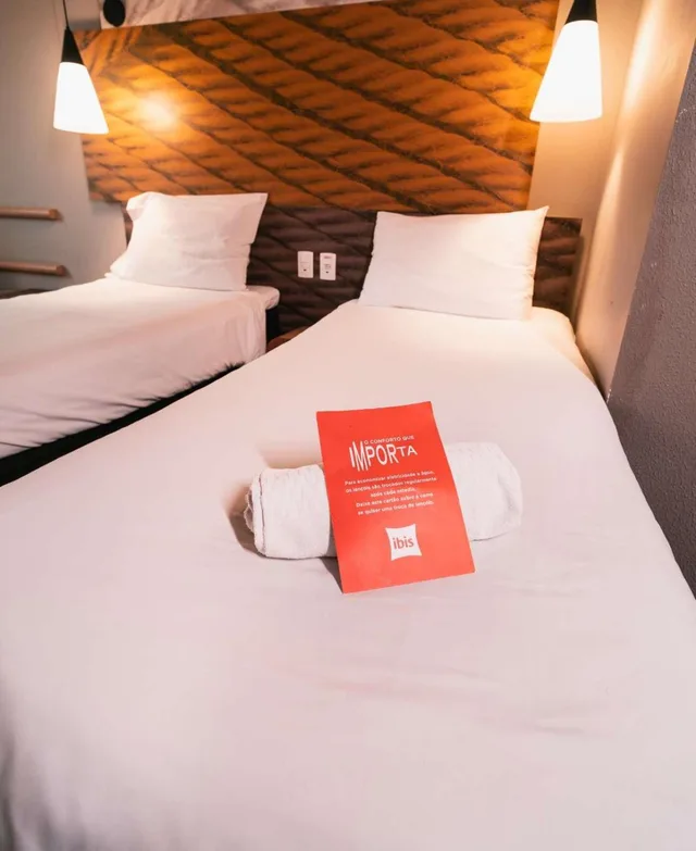 غرفة بسريرين منفصلين بإطلالة على المدينة، Ibis Santos Gonzaga 5/10