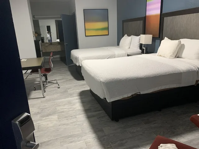 غرفة قياسية بسريرين كوين، Best Western Magnolia 4/8
