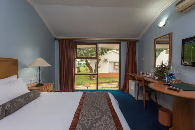شاليه ديلوكس بسرير مزدوج، SUNBIRD LILONGWE 1/2