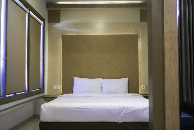 غرفة تنفيذية بسرير مزدوج، D Calia Tarakan Hotel 1/1
