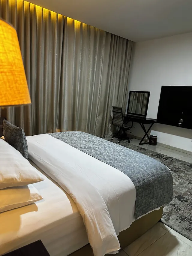 غرفة عائلية بسريرين كينج بغرفتي نوم، Rollace Hotel 4/7