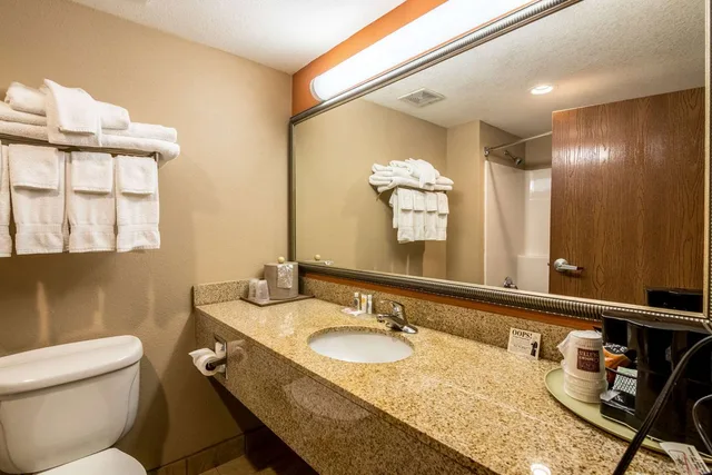 جناح بسريرين كوين، Comfort Suites Panama City Beach 3/3
