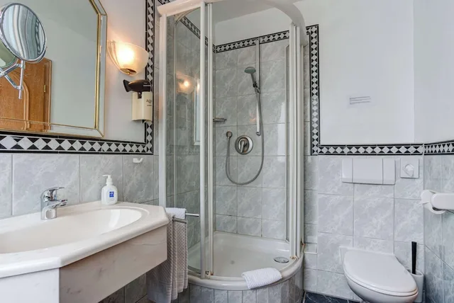 غرفة قياسية بسرير مزدوج، Hotel Stern by EMPA 10/10