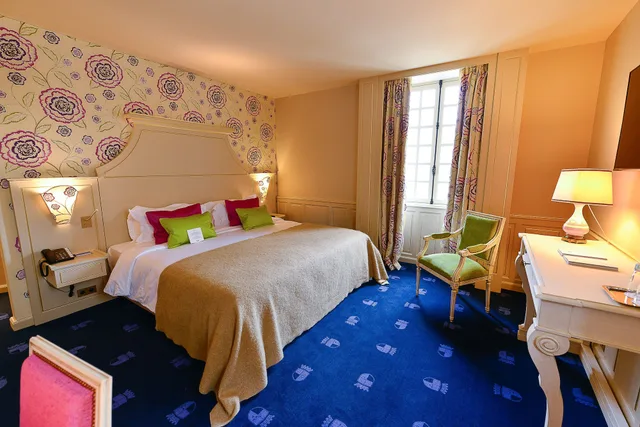 Deluxe, King Bed, LE CHATEAU D'AUDRIEU 5/10