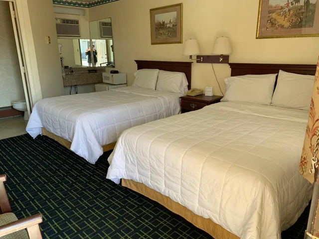 غرفة بسريرين مزدوجين، Red Carpet Inn 3/10