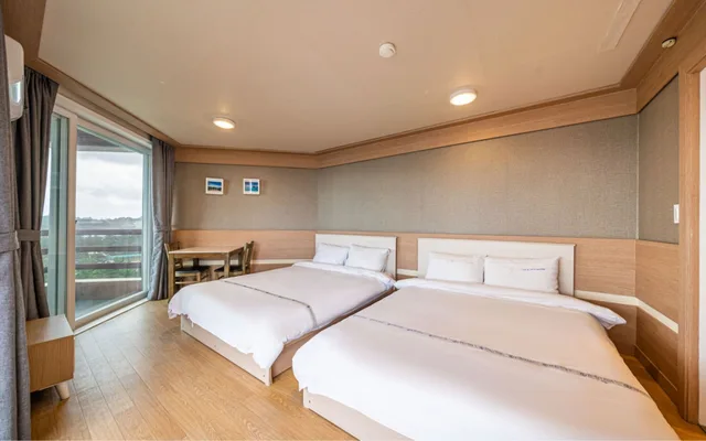 Premium, Twin Beds, 13 Pyeong، Benikea San & Bada Jumunjin Resort 5/8