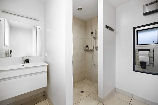 جناح استوديو حصري بسرير كينج، Avenue Motel 1/1