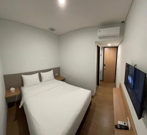 غرفة قياسية بسرير كوين، Yes Hotel 1/3