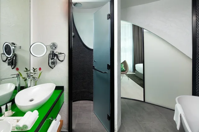 Sky, Garden, Suite, King Bed، Al Khoory Sky Garden Hotel 2/2
