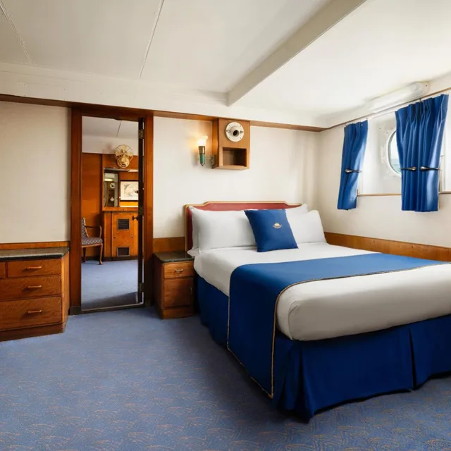 جناح جونيور بسرير مزدوج، The Queen Mary 1/3