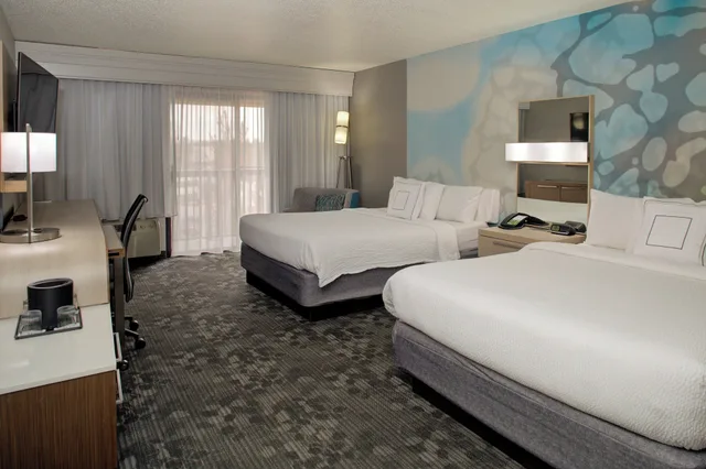 غرفة بسريرين كوين لذوي الإعاقة، Courtyard by Marriott Richmond Chester 1/6