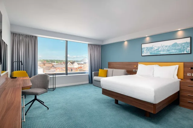 غرفة بسرير كوين لذوي الإعاقة، Hampton by Hilton Canterbury 1/6
