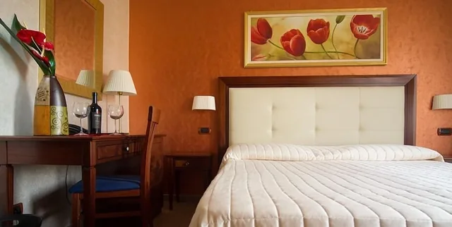 غرفة سوبيريور بسرير كينج، Hotel Flora 6/10