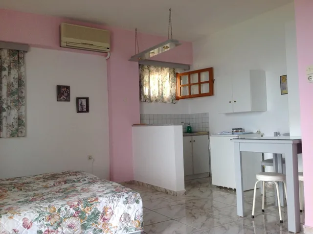 Studio, Side Sea View، Travlos Studios 1/3
