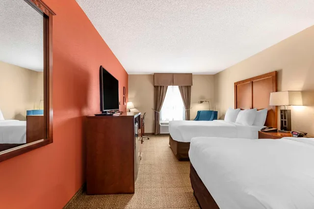 غرفة بسريرين مزدوجين، Comfort Inn Augusta Me 5/6